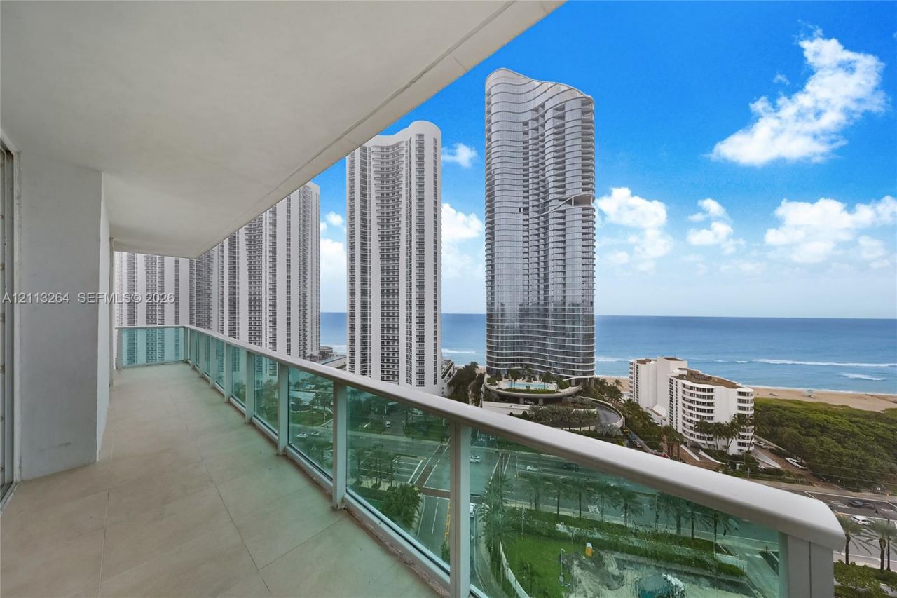 100 Bayview Dr , Unit PH06, Sunny Isles Beach, FL 33160 Photo