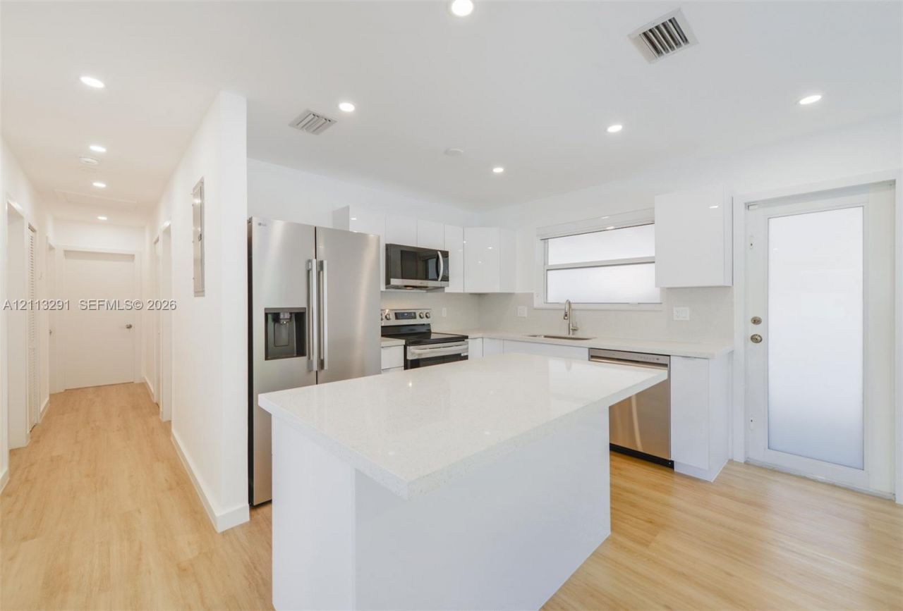 352 SW 17th Rd , Unit 352, Miami, FL 33129 Photo