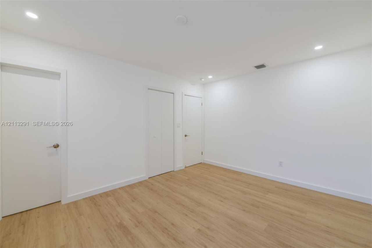 352 SW 17th Rd , Unit 352, Miami, FL 33129 Photo