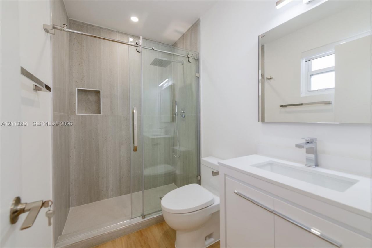 352 SW 17th Rd , Unit 352, Miami, FL 33129 Photo