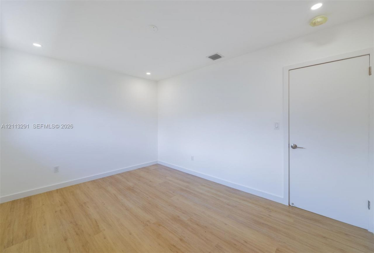 352 SW 17th Rd , Unit 352, Miami, FL 33129 Photo
