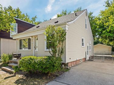 3411 Chester Road , Royal Oak, Mi 48073