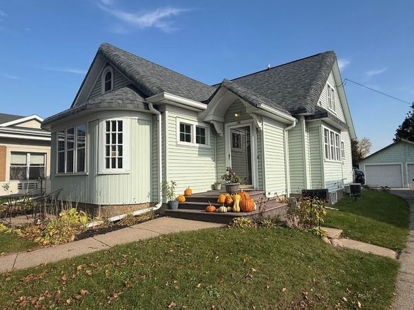 26 N MAIN STREET, Clintonville, WI 54929