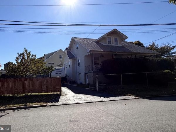 11 ELMWOOD AVENUE , BALA CYNWYD, PA 19004