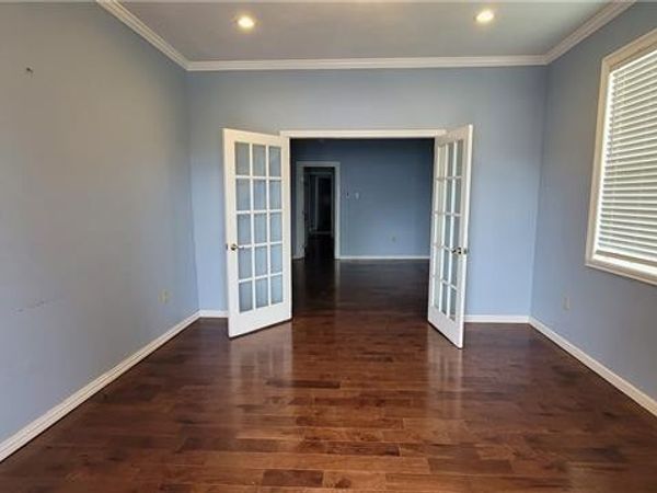 2017 LOUISA Street , New Orleans, LA 70117