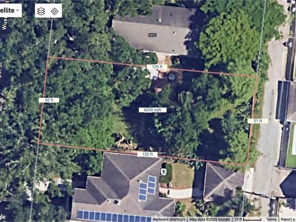 6885 WUERPEL Street , New Orleans, LA 70124
