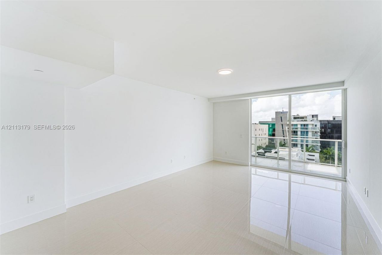 1150 102nd St , Unit 703, Bay Harbor Islands, FL 33154 Photo