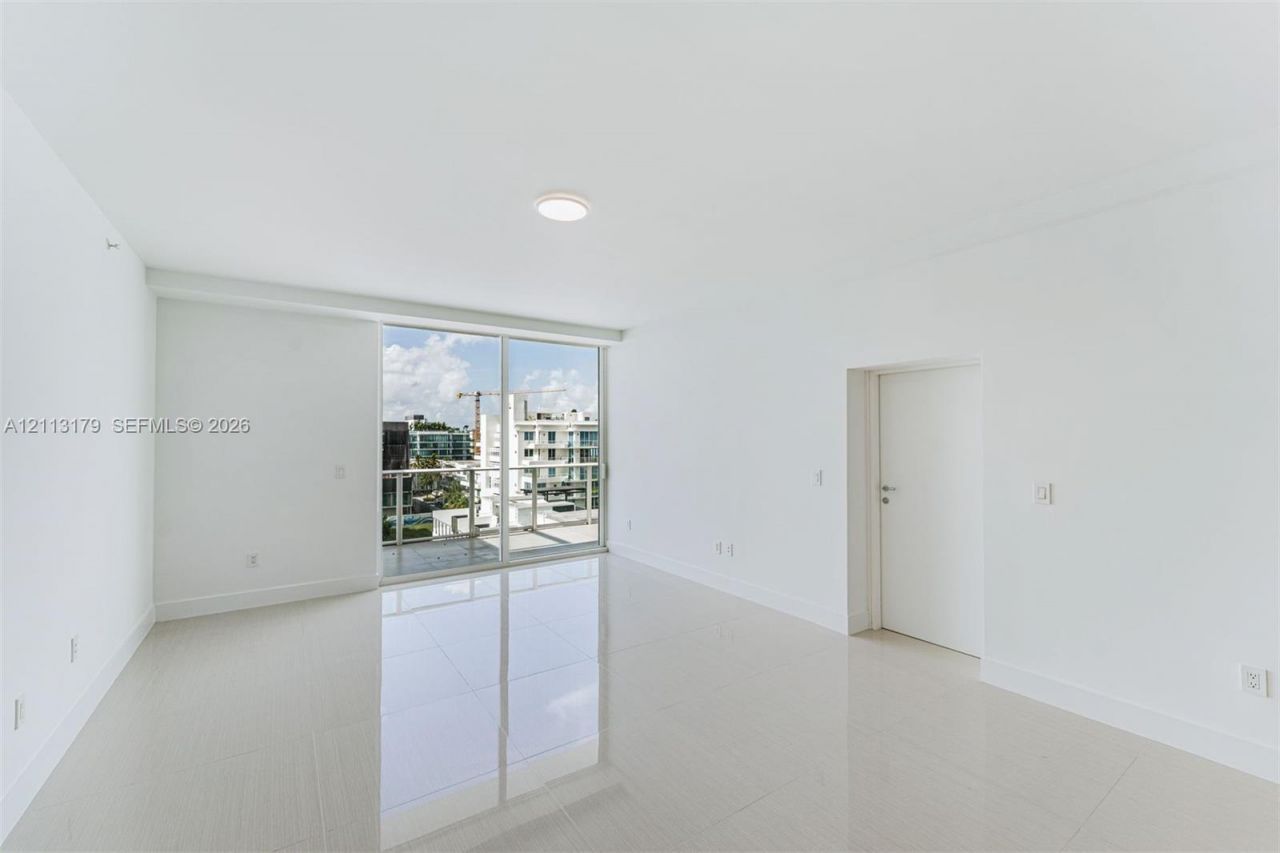 1150 102nd St , Unit 703, Bay Harbor Islands, FL 33154 Photo