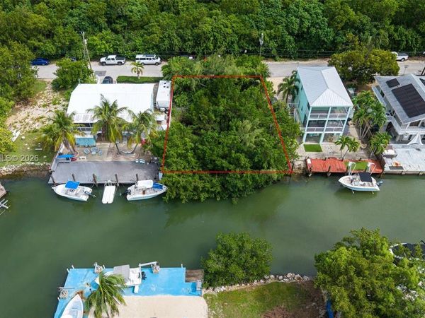 21 Harbor Drive, KEY LARGO, FL 33037