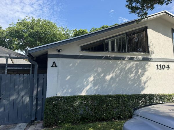 1104 SUMMIT TRAIL Circle, Unit A, West Palm Beach, FL 33415