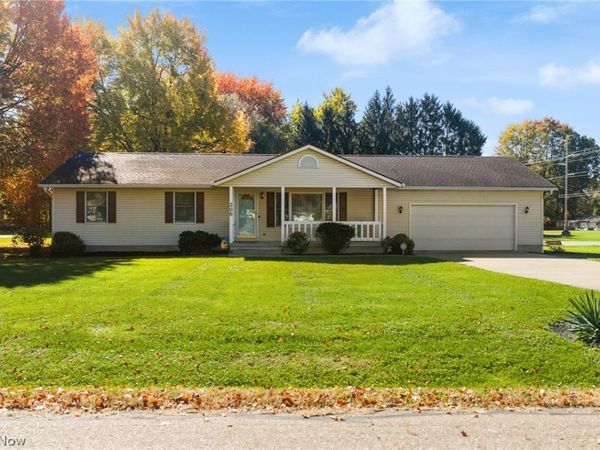 306 Cheshire Road , Green, OH 44319