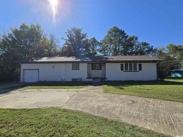 1800 White Drive, Batesville, AR 72501