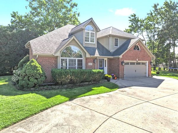 5937 Boundary Road , Downers Grove, IL 60516