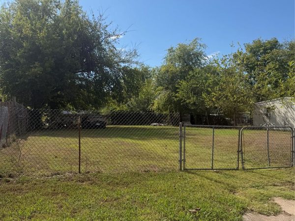2834 E 44th Place N, Tulsa, OK 74110