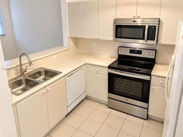 2461 SE 16th Ter , Unit 200, Homestead, FL 33035