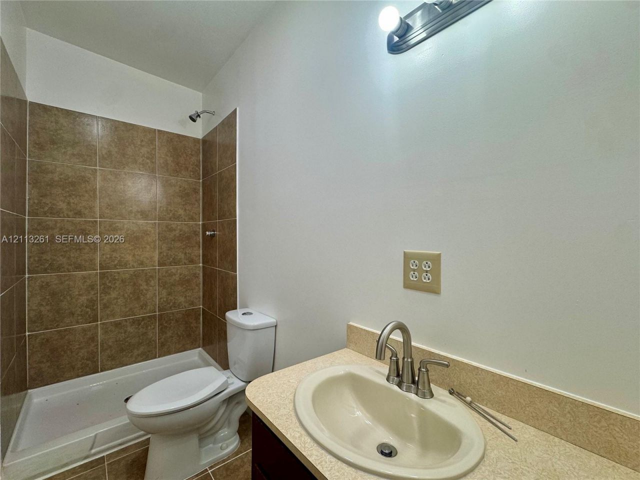 7605 NW 68th Ct , Medley, FL 33166 Photo