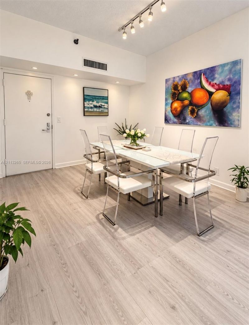 3300 NE 191st St , Unit 117, Aventura, FL 33180 Photo