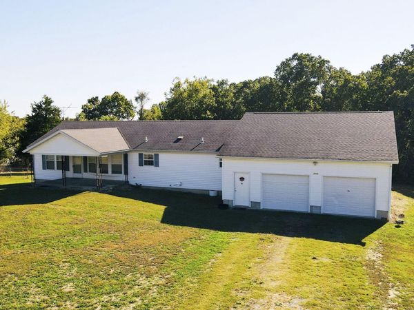 3000 Carnell Road , Rocky Comfort, MO 64861
