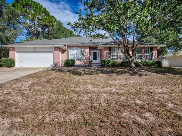 383 Riverchase Boulevard, Crestview, FL 32536