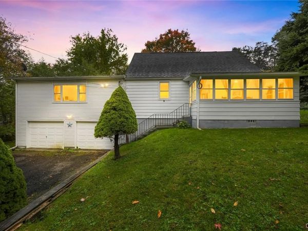 5 Hill Street , Jordan, NY 13080