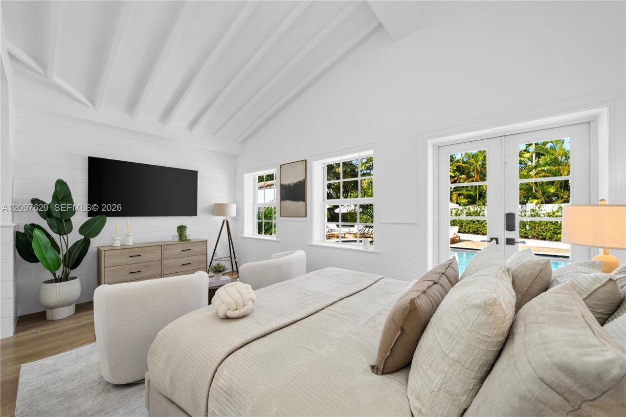 4700 Lake Rd , Miami, FL 33137 Photo