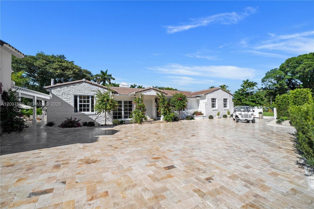 4700 Lake Rd , Miami, FL 33137 Photo