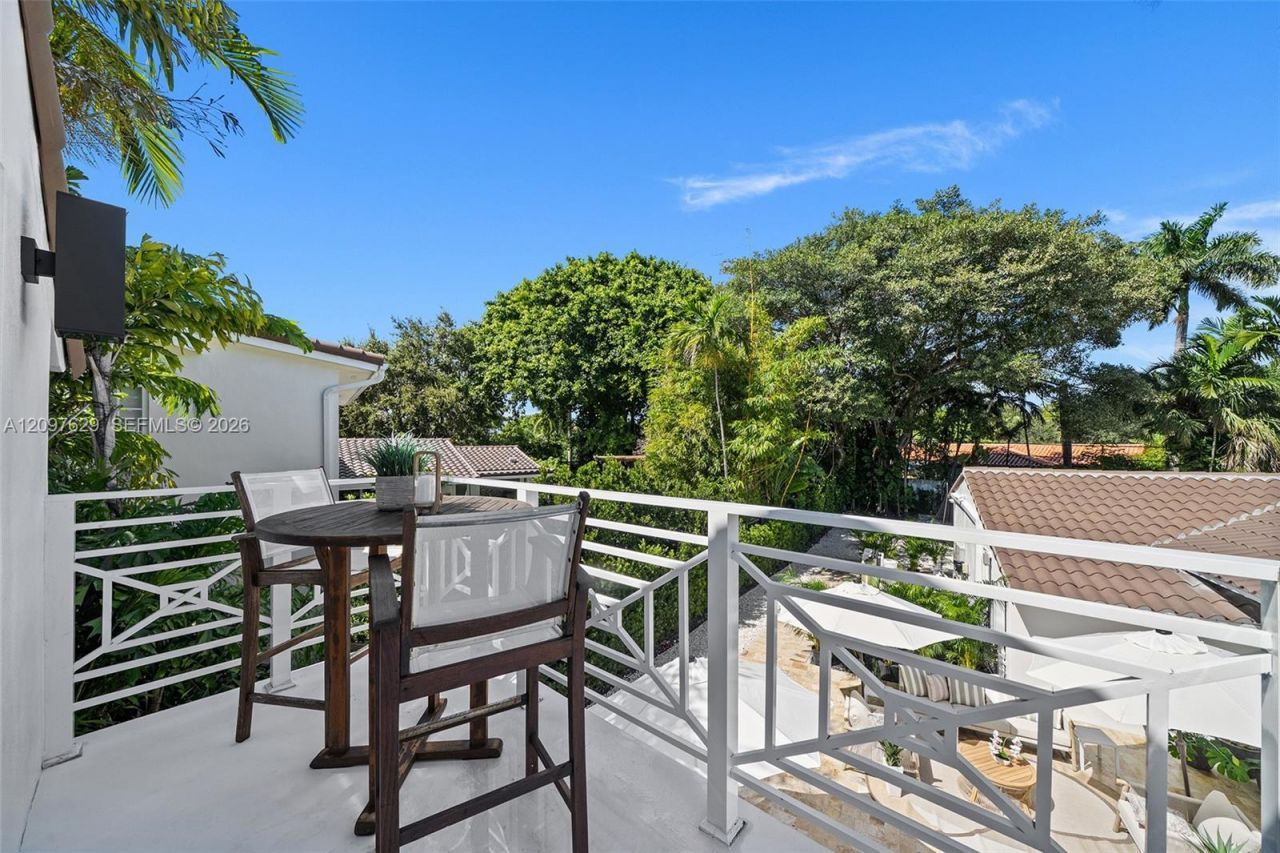 4700 Lake Rd , Miami, FL 33137 Photo