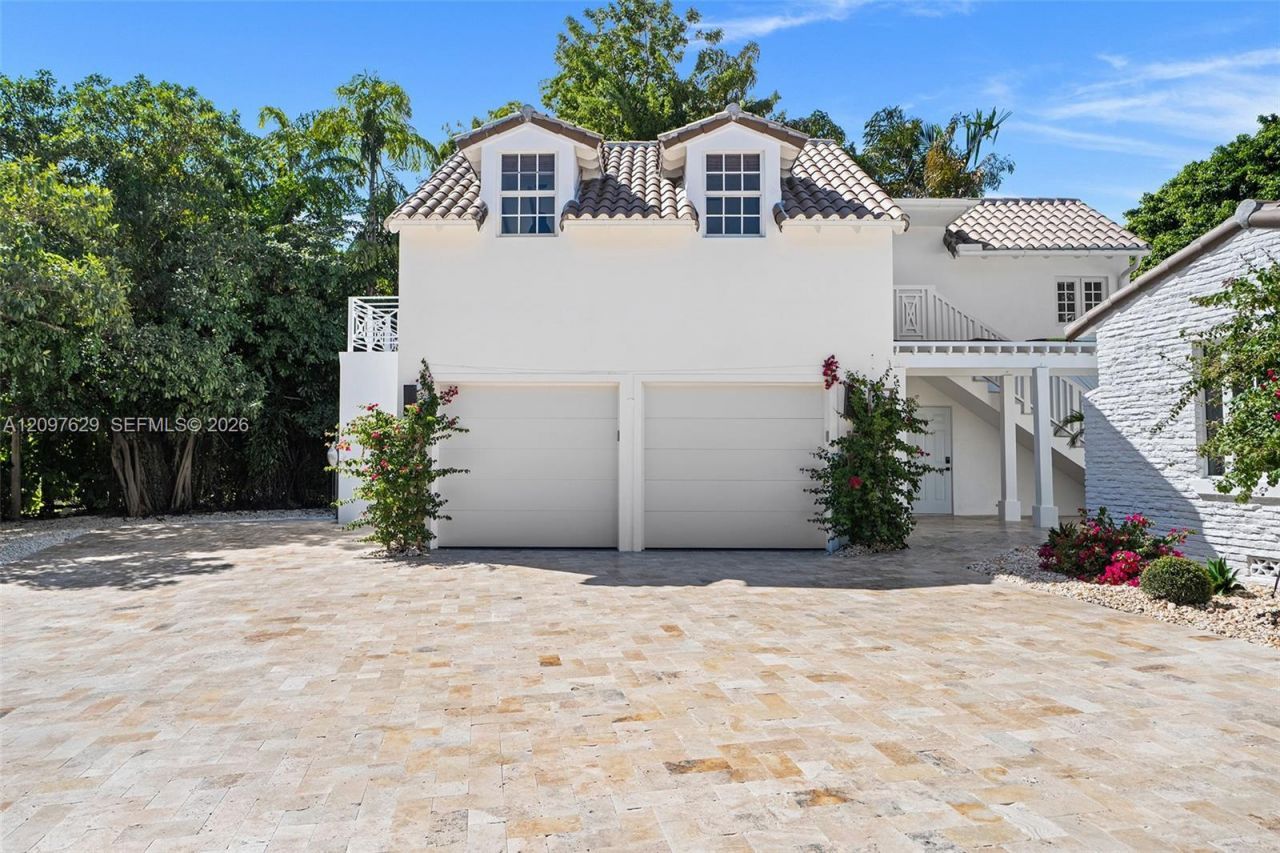 4700 Lake Rd , Miami, FL 33137 Photo