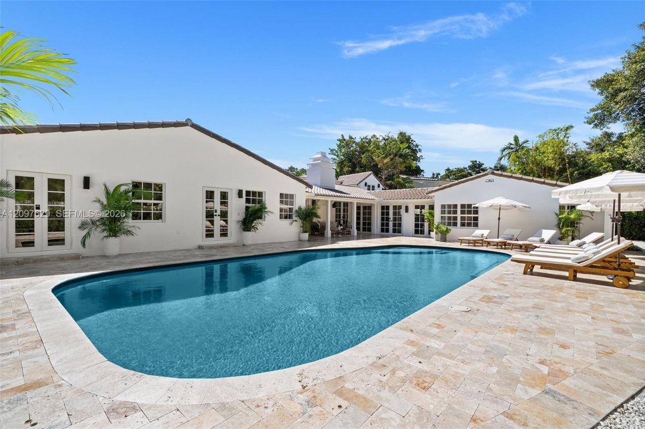4700 Lake Rd , Miami, FL 33137 Photo