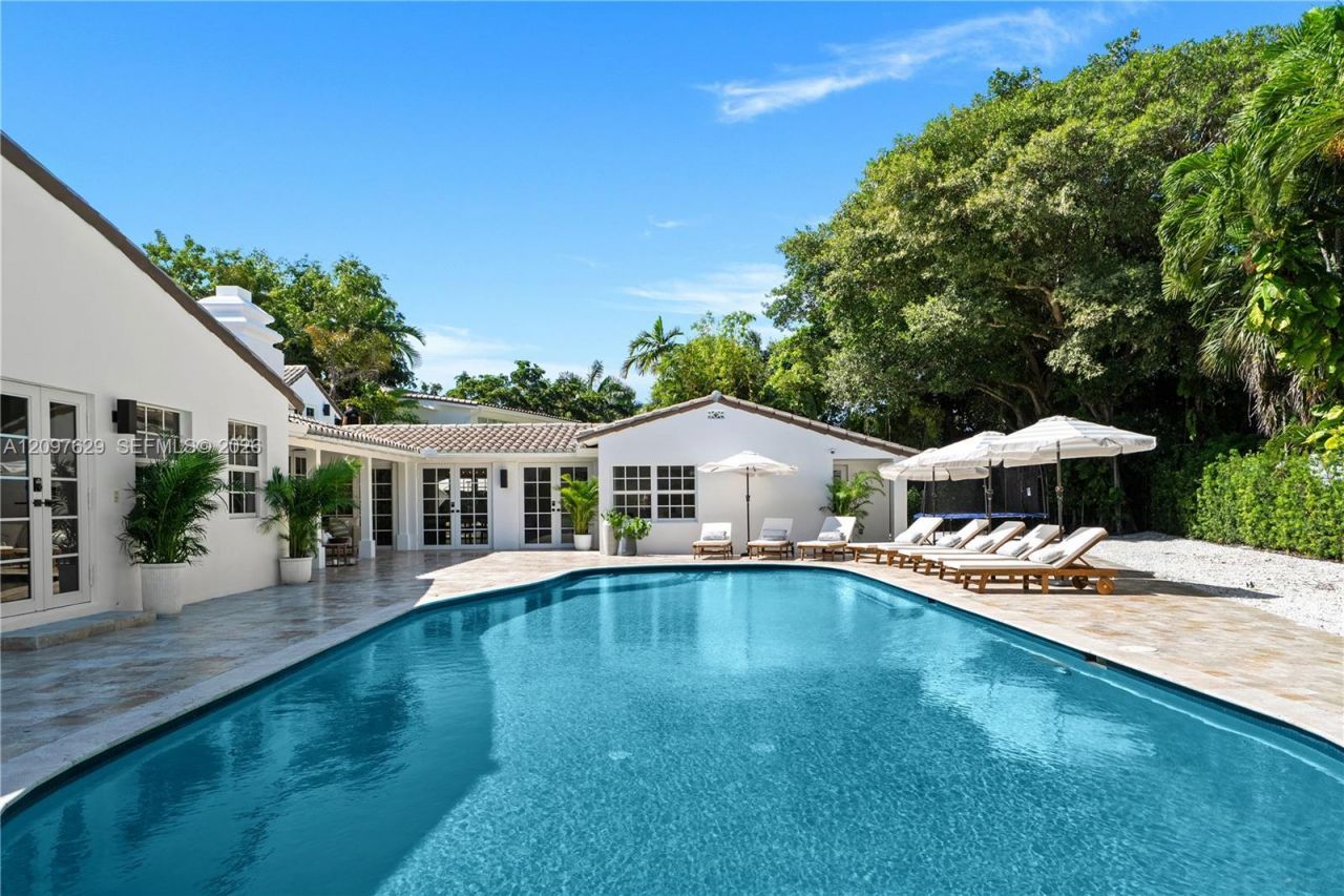 4700 Lake Rd , Miami, FL 33137 Photo