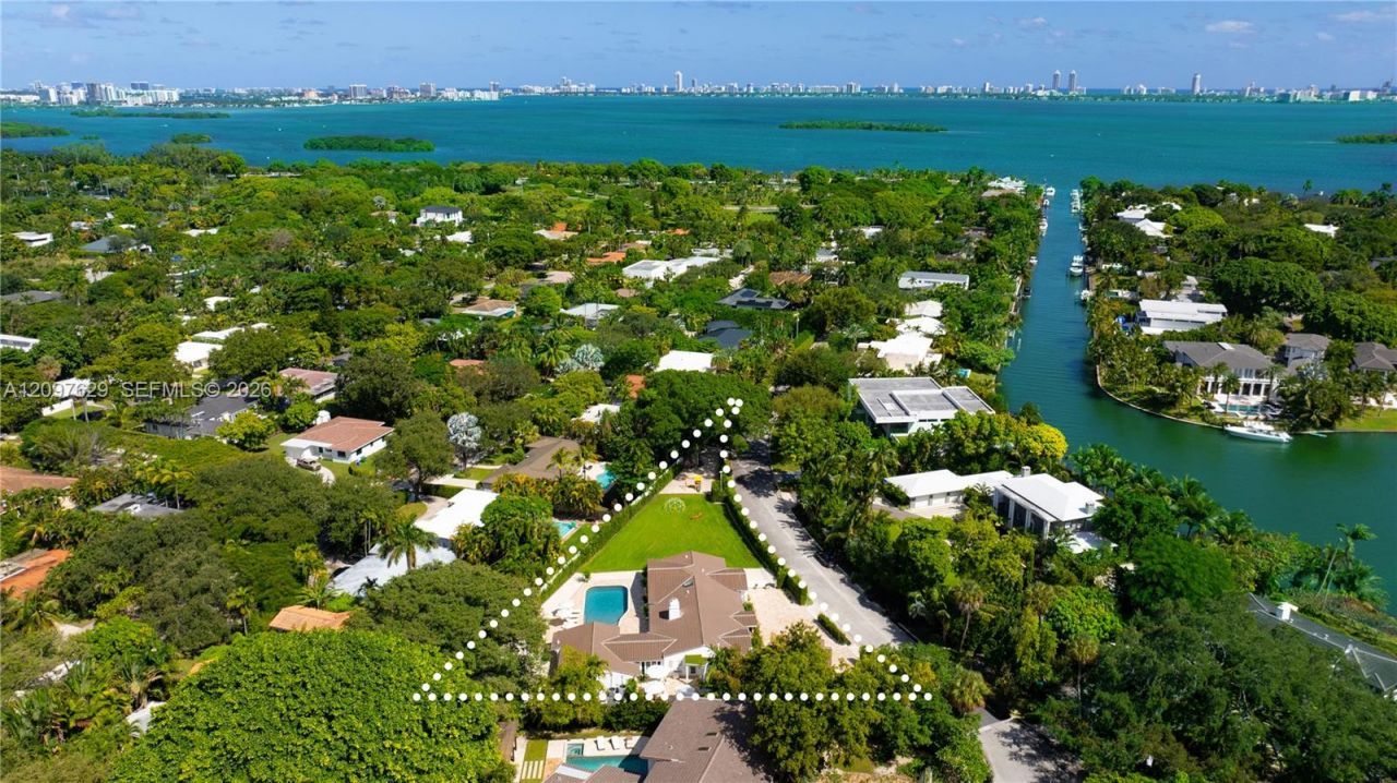 4700 Lake Rd , Miami, FL 33137 Photo