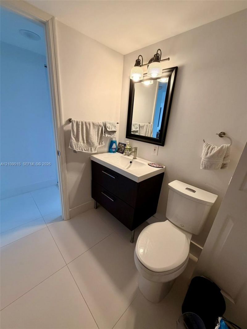 3530 Mystic Pointe Dr , Unit 1709, Aventura, FL 33180 Photo