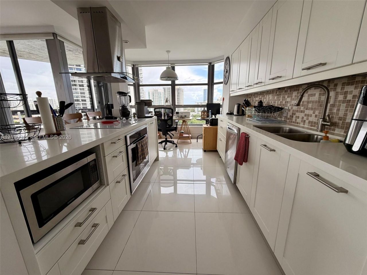 3530 Mystic Pointe Dr , Unit 1709, Aventura, FL 33180 Photo