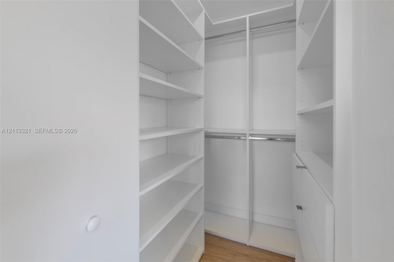 350 SW 17th Rd , Unit 350, Miami, FL 33129 Photo