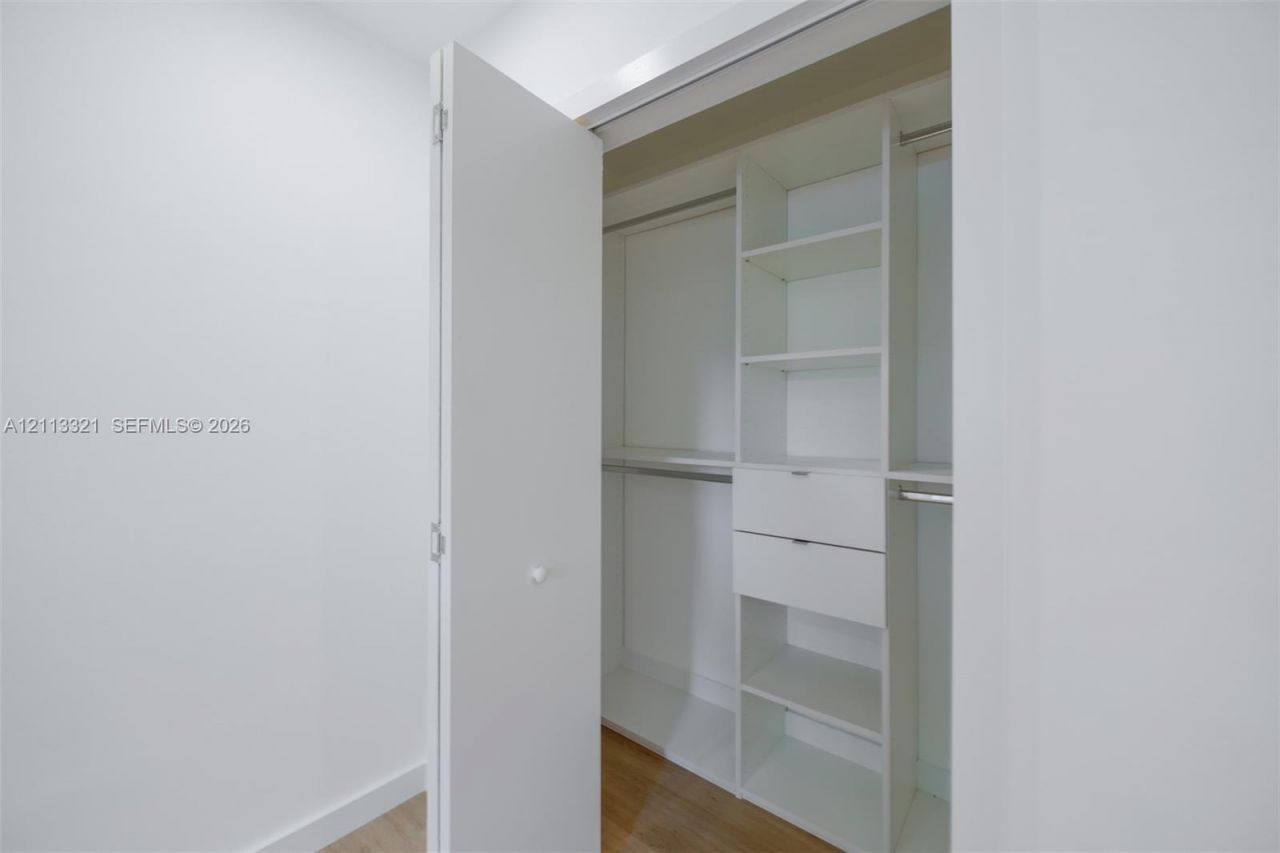 350 SW 17th Rd , Unit 350, Miami, FL 33129 Photo