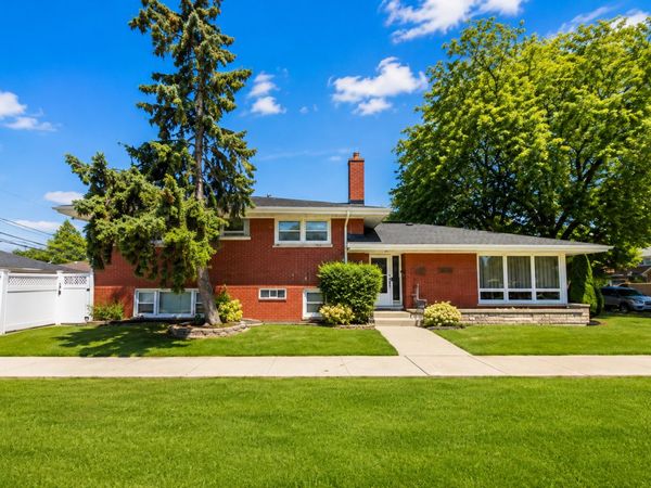 10158 S Talman Avenue , Chicago, IL 60655