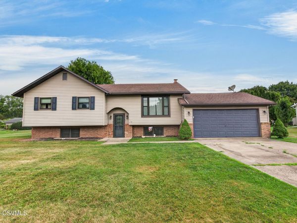 130 GREENWOOD Drive , Bloomsburg, PA 17815