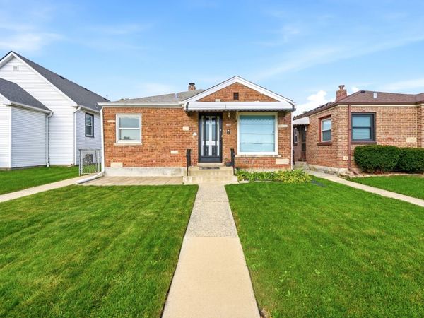 1806 N 17th Avenue , Melrose Park, IL 60160