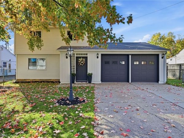 35462 Dewey Drive, Eastlake, OH 44095