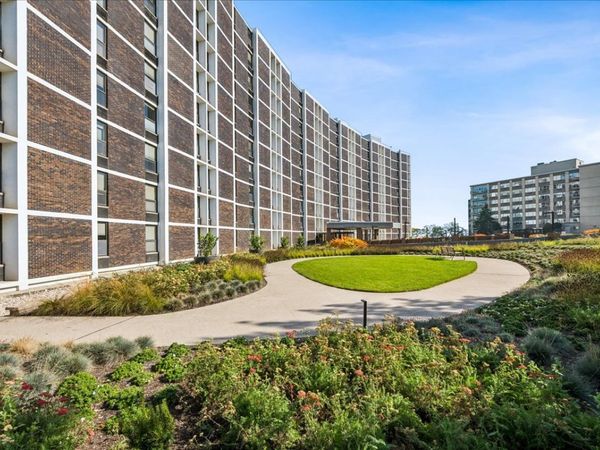 1500 Sheridan Road , Unit 8L, Wilmette, IL 60091