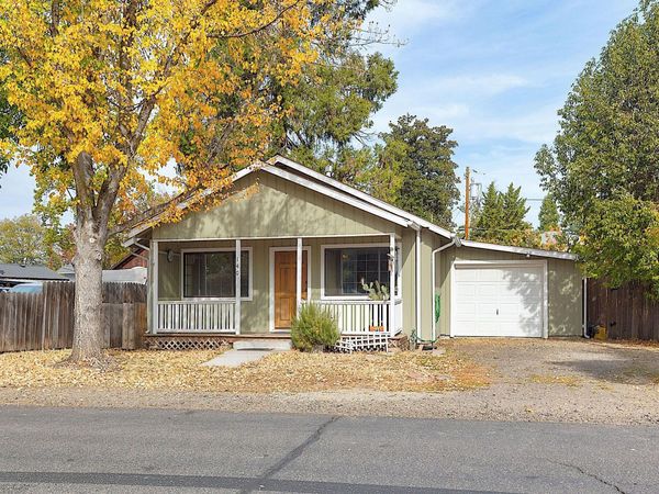 140 Napa Street, Eagle Point, OR 97524