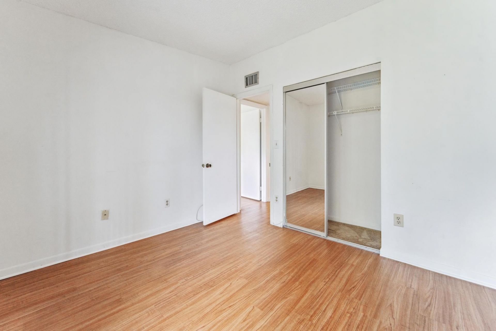 10411 E Clairmont Circle, Unit 211, Tamarac, FL 33321 Photo