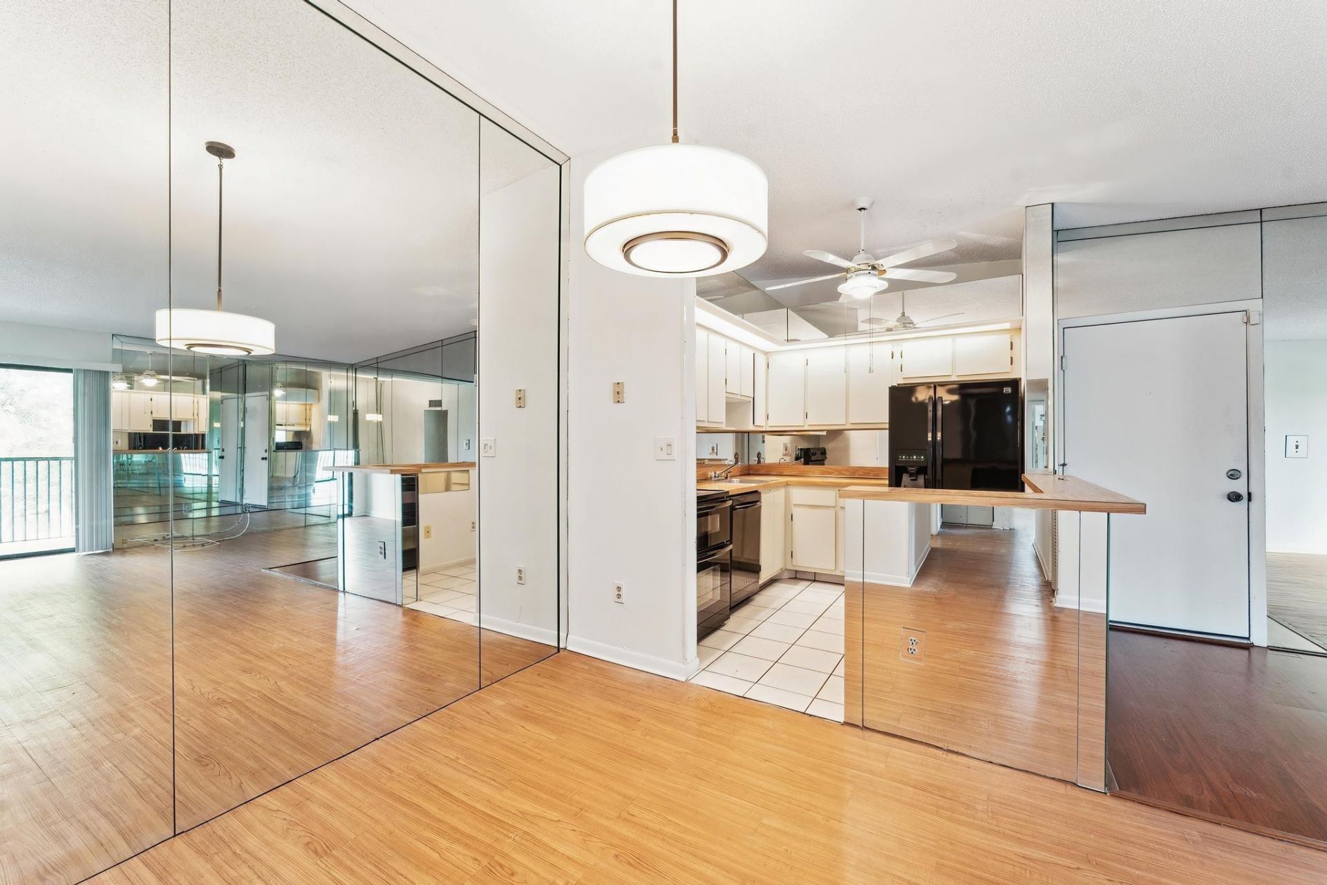 10411 E Clairmont Circle, Unit 211, Tamarac, FL 33321 Photo