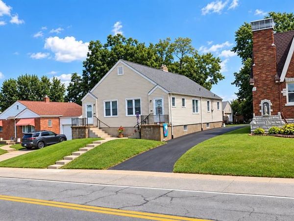 8522-8524 Mathilda Avenue , Affton, MO 63123