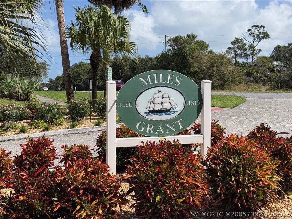 5463 SE Miles Grant Road , Unit B201, Stuart, FL 34997 Photo