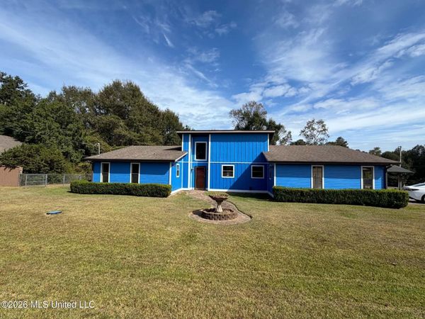 100 Rabbit Hill Lane, Carriere, MS 39426