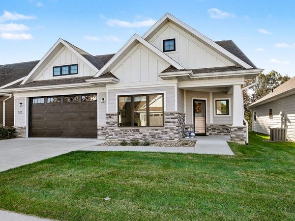 513 Vintage Lane , Pella, IA 50219
