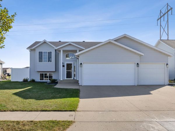 4734 51st Street S, Fargo, ND 58104