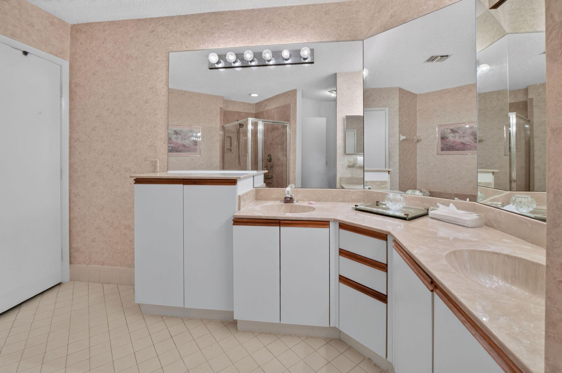 5290 Europa Drive, Unit E, Boynton Beach, FL 33437 Photo