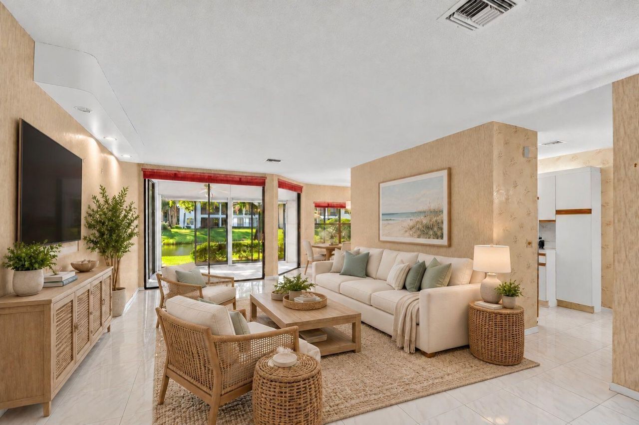 5290 Europa Drive, Unit E, Boynton Beach, FL 33437 Photo